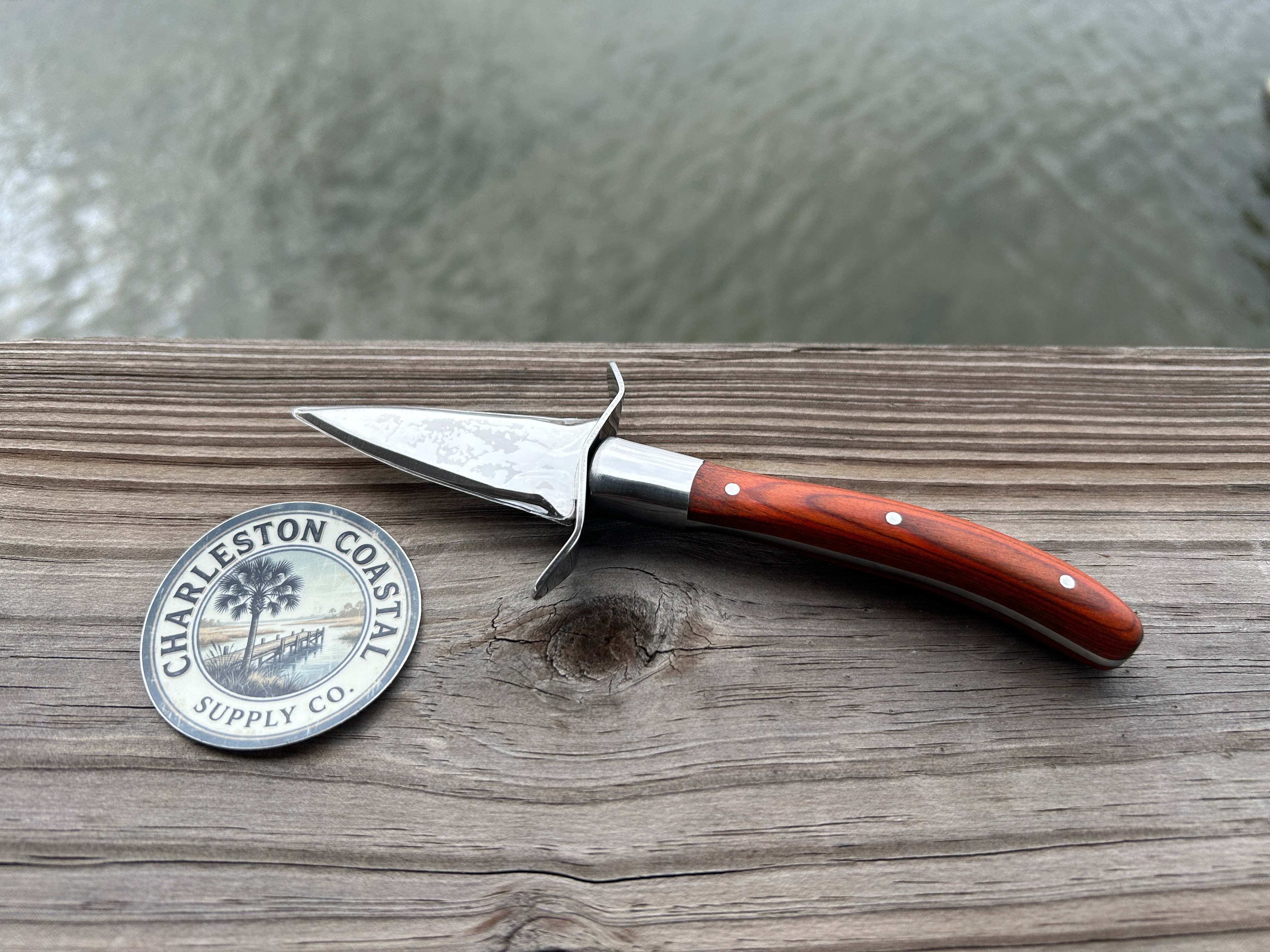 French Guard Oyster Knife with stainless steel blade and ergonomic hardwood handle for precise oyster shucking